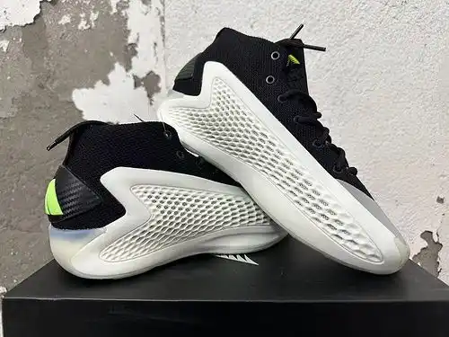 Negro, blanco y gris 40 - 45