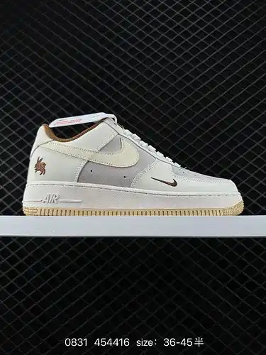 Ocho zapatillas deportivas casuales multifuncionales Nike Air Force '7 Air Force One de gama baja. L