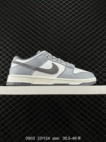 7 nike dunk Low retro Athletic shoes Classic retro shoes Gucci partnership. Como zapato de baloncest