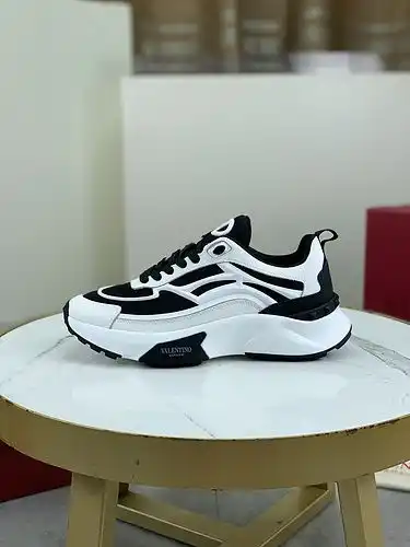Código de calzado masculino valentino: 0827c40 talla: 38 - 46