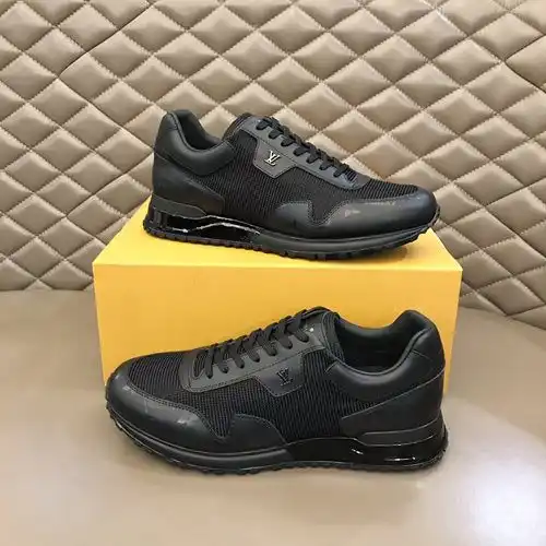Código de calzado masculino lv: 0830b60 talla: 38 - 44