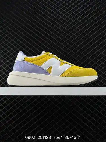 Las zapatillas de correr casuales retro de banda baja NB new balance u37 están hechas de materiales 