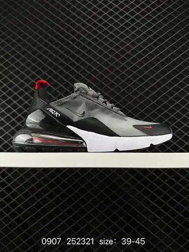 El talón de la serie Nike Air Max 27 Leather throwback Future tiene un colchón de aire de rebote de 