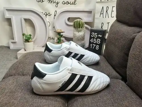78d Adidas actualiza la versión q del sistema de media yarda estándar real para zapatos masculinos y