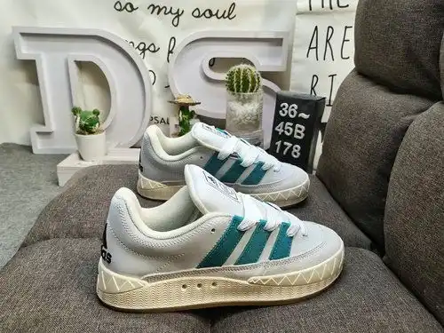 78d Adidas adimatic Bread shoes Adidas Shark Bread shoes nueva colaboración con el legendario patina