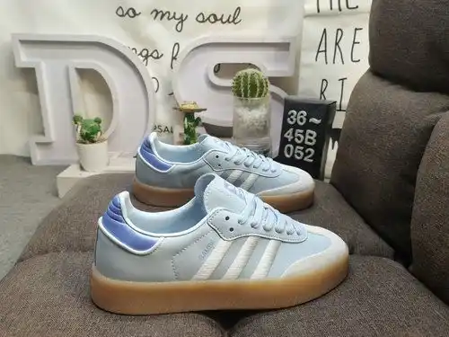 La marca insignia de Ronnie fiegs, kith x Clarks X adidas, lanza oficialmente la triple zapatilla co