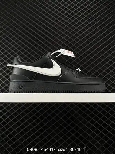 85X Ambush x Nk Air Force 1D0G7 Low SP Air Force One Joint Signature Swoosh extends beyond the heel,