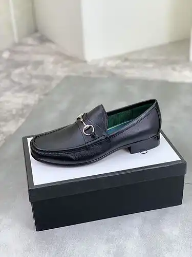 Gucci zapatos masculinos 6b8 talla 384