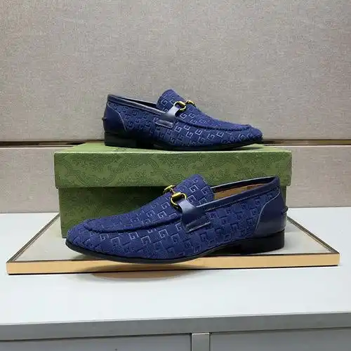 Código de zapatos masculinos Gucci 64b8 talla 3844