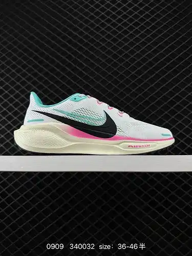 1D60G adopts a new double-layer ultra light and breathable mesh material with embedded shaping spong