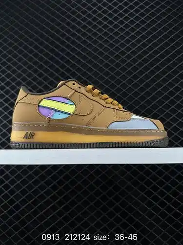 El 1d2c0g Nike Air Force 1D Low es una zapatilla deportiva casual multifuncional con alta elasticida