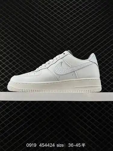 1D2C0G Nike AIR FORCE 1D0G7 Air Force One low top versatile casual sports board shoe, with soft and 