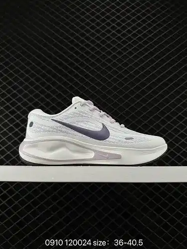 The 1D2C0G company level Nike Journey Run 2C0G2C4 running shoe uses a new type of cushioning materia
