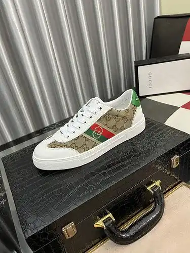 Código de zapatos masculinos Gucci 92b3 talla 3844