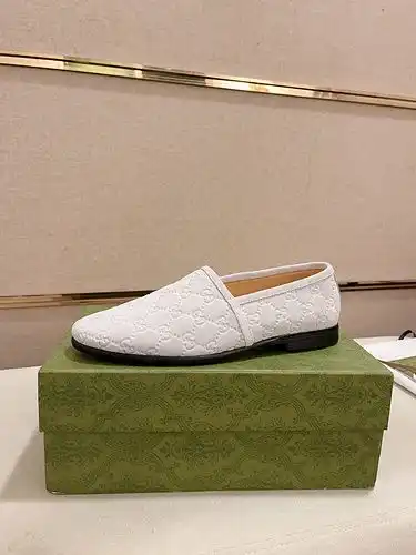 Código de zapatos masculinos Gucci 76b9 talla 3844