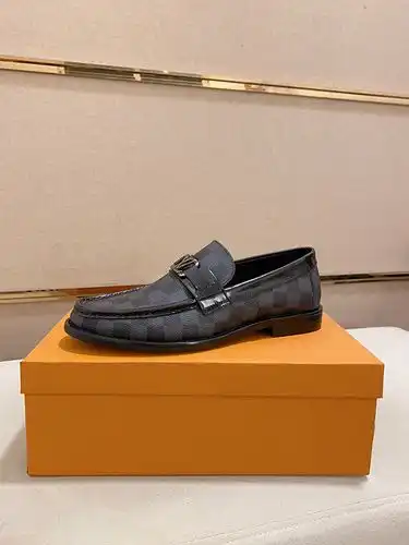 El Código de calzado masculino LV 66C talla 3844 se puede personalizar 4