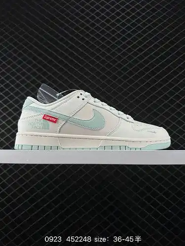 2C40G overseas popular limited release company level Nike SB Dunk Low North Supreme co branded bambo