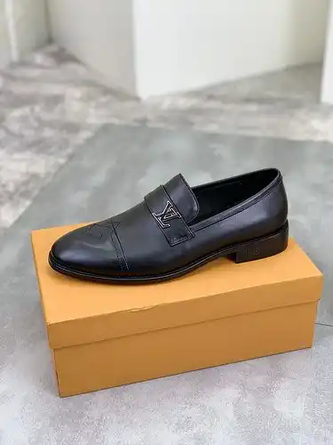 Código de calzado masculino LV 6c talla 384