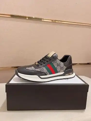 Código de zapatos masculinos Gucci 922b4 talla 3844