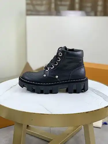 Zapatos masculinos y femeninos LV talla 9D talla 346446 personalizados no reembolsables