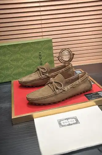 Código de zapatos masculinos Gucci 23b4 talla 3844