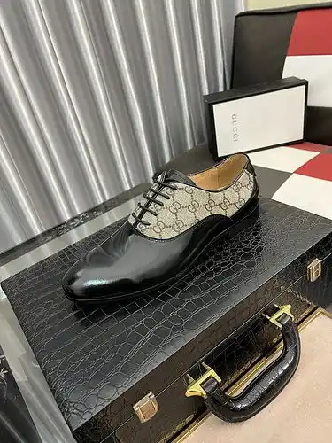 Código de zapatos masculinos Gucci 8b8 talla 3844