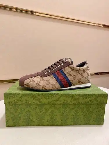 Código de zapatos masculinos Gucci 9b talla 3844