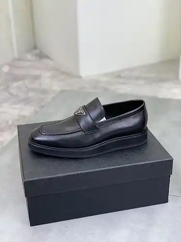 Código de calzado masculino Prada 6c talla 3844