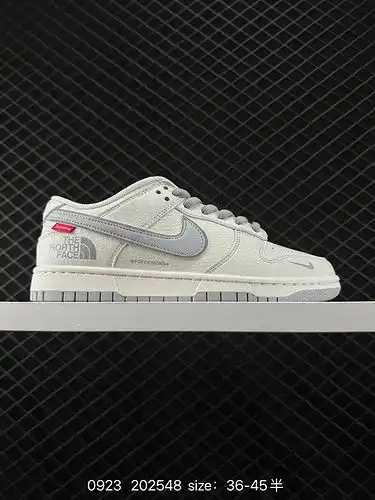 2C40G Nk SB Dunk Low Supreme x THE NEXT FACE North Joint Low cut Leisure Sports Skateboarding Board 