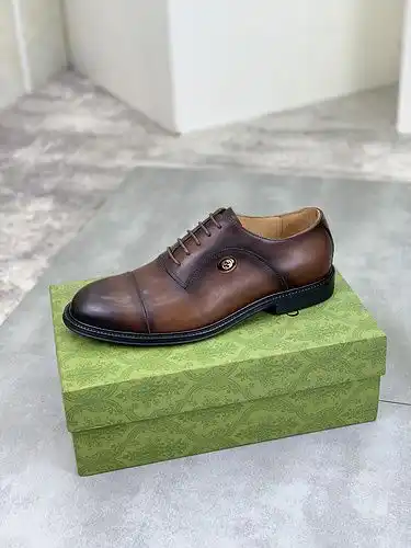Gucci Men 's Shoe Code 93c talla 38 444 personalizado