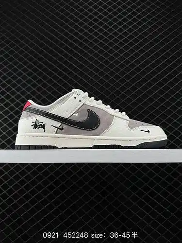 2C40G Nike Dunk Low Retro sneakers, retro board shoes, as a classic basketball shoe of the 80G era, 