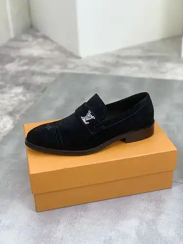 Calzado masculino LV Código 7c talla 38.444 personalizado