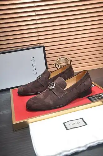 Código de zapatos masculinos Gucci 88b9 talla 3844 4 4 personalizado