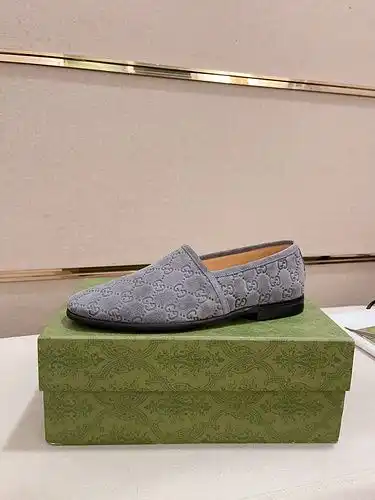 Código de zapatos masculinos Gucci 76b9 talla 3844