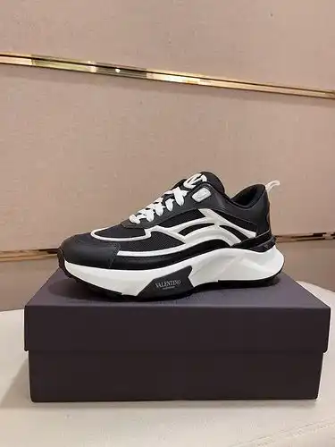 Código de calzado masculino Valentino 922b8 talla 394