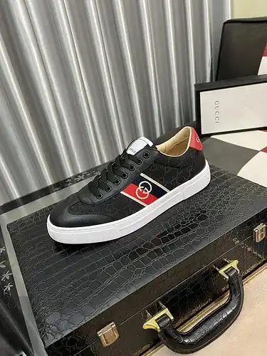 Código de zapatos masculinos Gucci 92b3 talla 3844