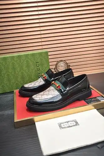 Gucci Men 's Shoe talla 23c 38 444 personalizado