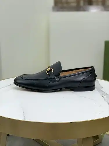 La suela de cuero guqi para hombres Código 3e4 talla 38438 4 requiere personalización no reembolsabl