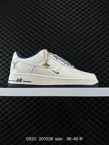 1D80G Nike AIR FORCE 1D0G7 Air Force One low top versatile casual sports board shoe, with soft and e