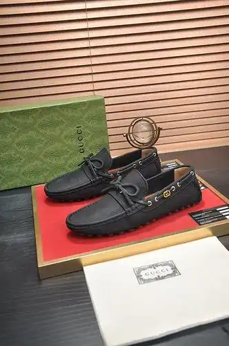 Código de zapatos masculinos Gucci 23b4 talla 3844