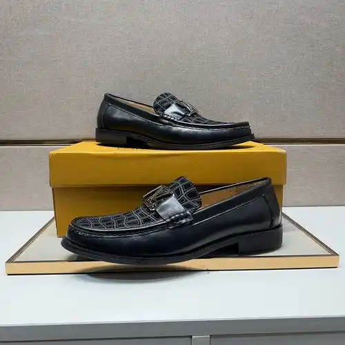 Código de calzado masculino LV 69c talla 3844