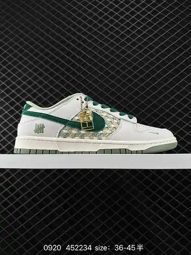 1D70G Nike SB Dunk LowUN joint white and green small hook anniversary high-end custom low top casual