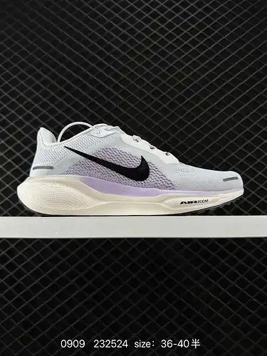 1D2C0G adopts a new double-layer ultra lightweight breathable mesh material with embedded shaping sp