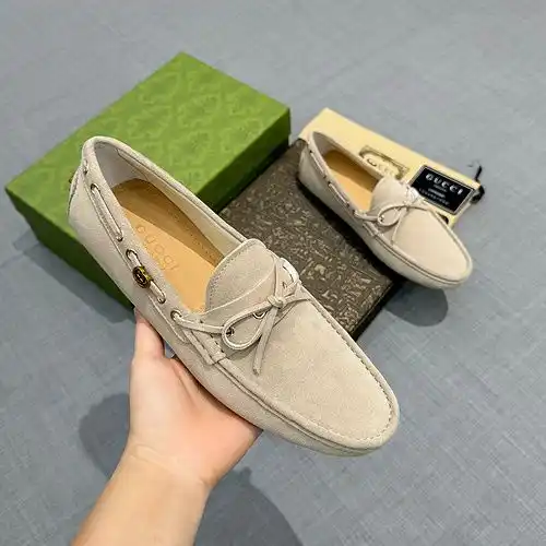 Guqi zapatos de cuero mate para hombres Código 82b6 talla 384