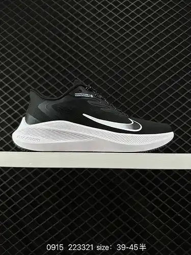The 1D0G5X Nike Zoom WINFLO 7th generation lightweight and breathable casual running shoe features a