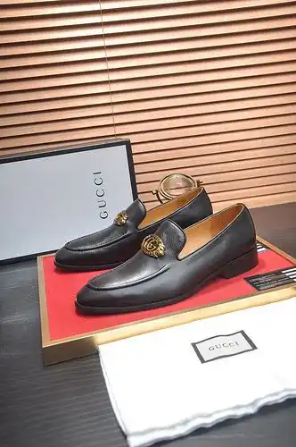 Código de zapatos masculinos Gucci 88b9 talla 3844 4 4 personalizado