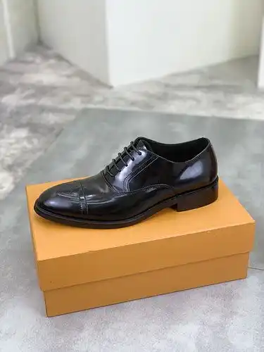 Calzado masculino LV Código 7c talla 38.444 personalizado