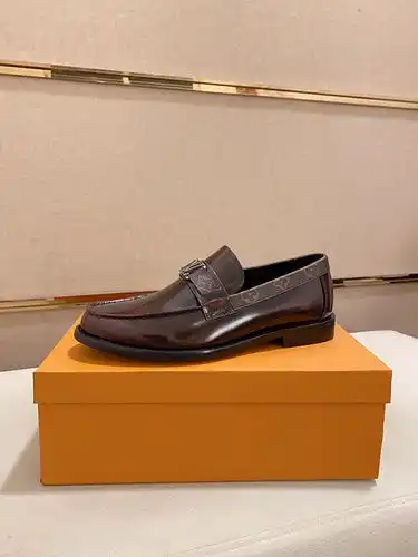 El Código de calzado masculino LV 66C talla 3844 se puede personalizar 4