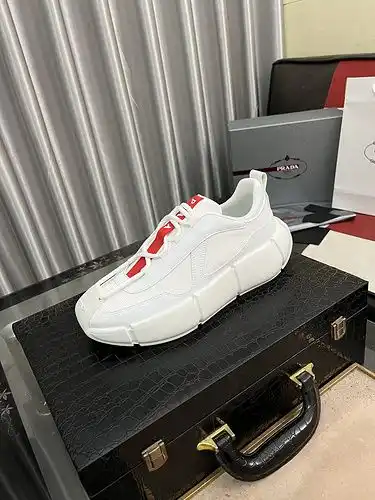 Prada men's shoe code 92C Size3844