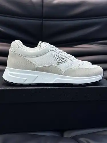 Prada men's shoe code 9B6 Size3844